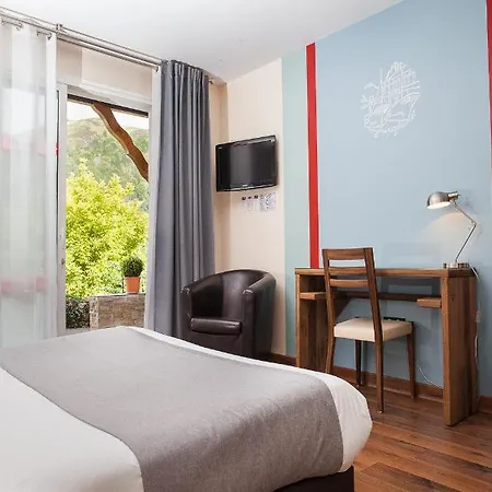 Hotel Logis Erreguina