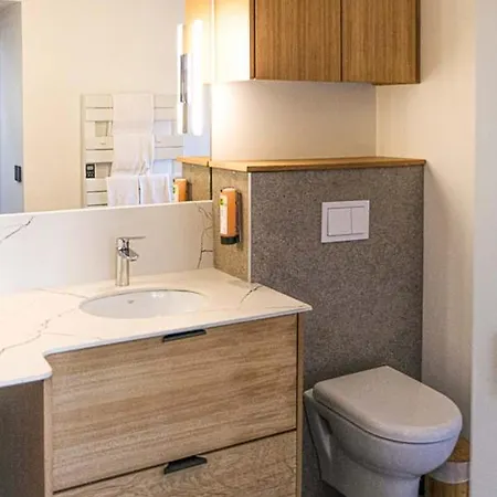 Logis Erreguina Hotel Banca