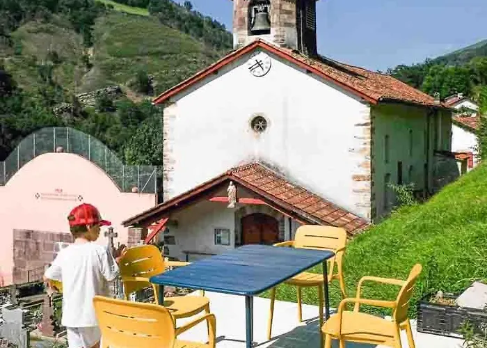 Logis Erreguina Otel Banca