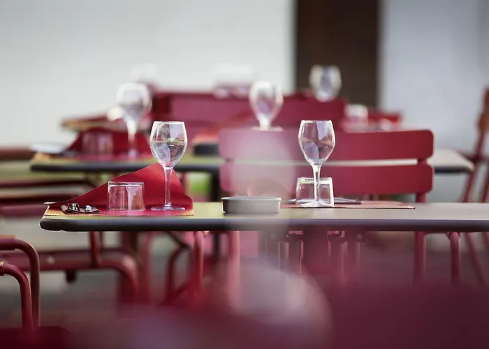 Logis Erreguina Otel 2*