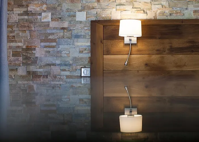 מלון Logis Erreguina 2*